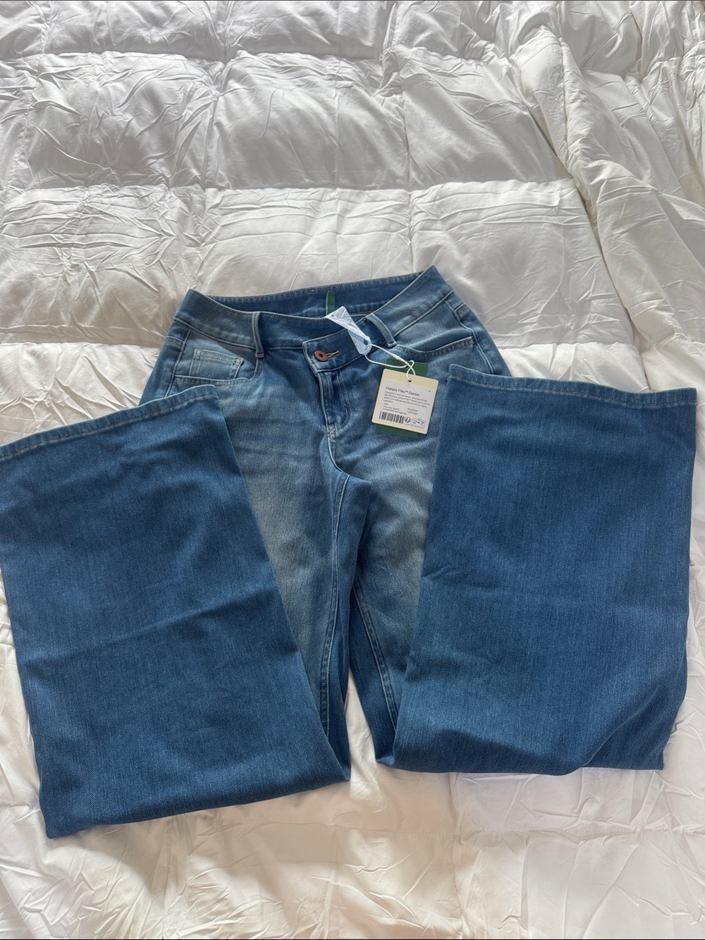 Halara Flex™ Denim*. Size XS
Halara Flex™ Asymmetric Low Rise